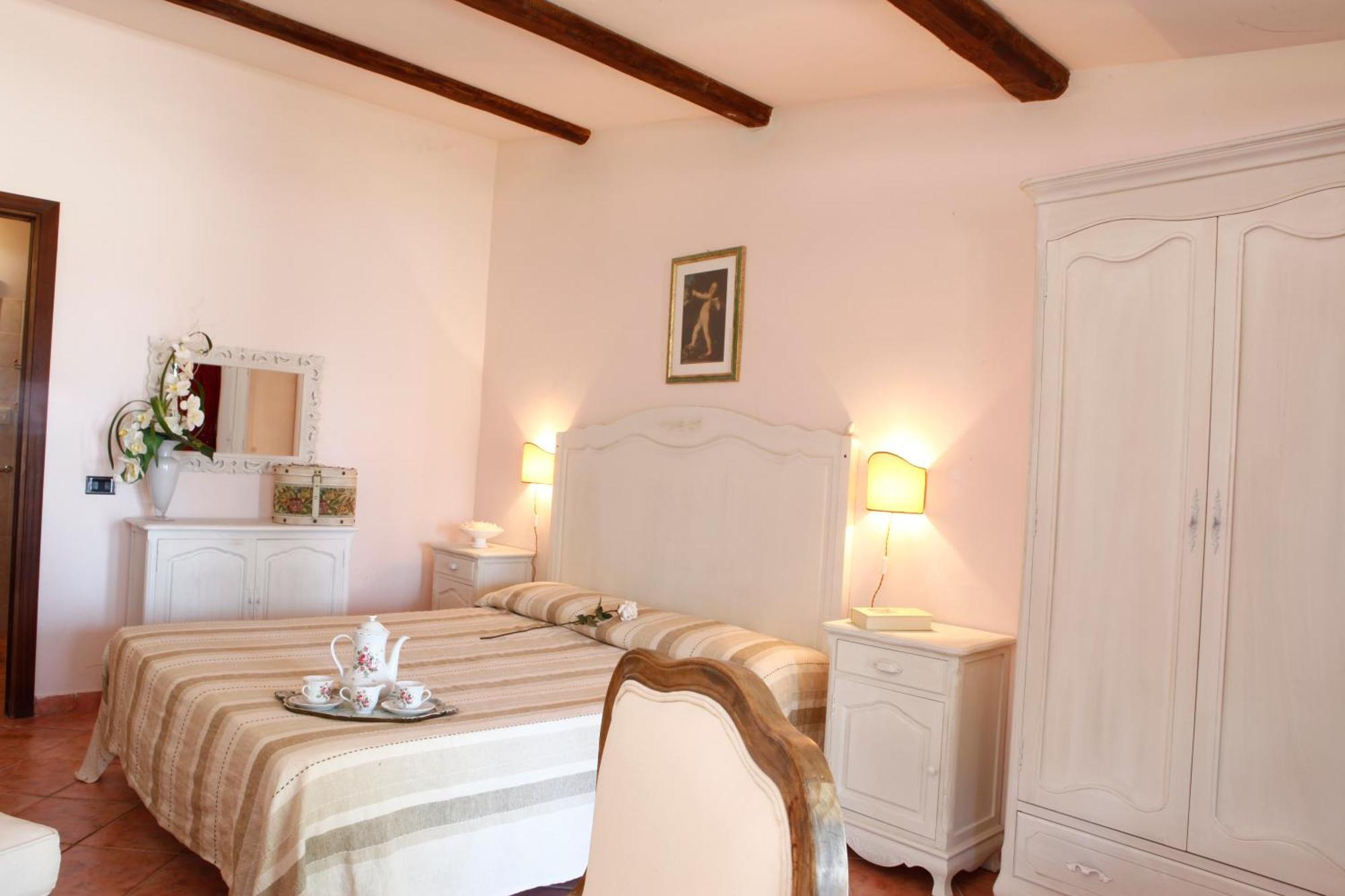 Hostal Il Poggio Dei Pettirossi Bevagna Exterior foto